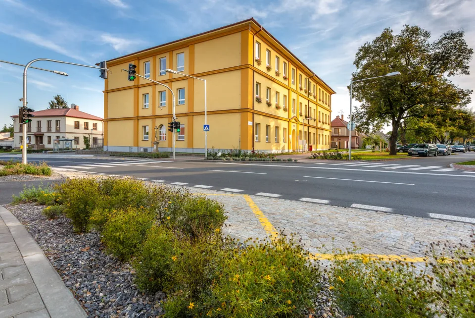 Sokolnice: přístavba základní školy – fotografie 1