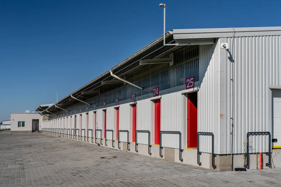 Měnín: logistický terminál – fotografie 3