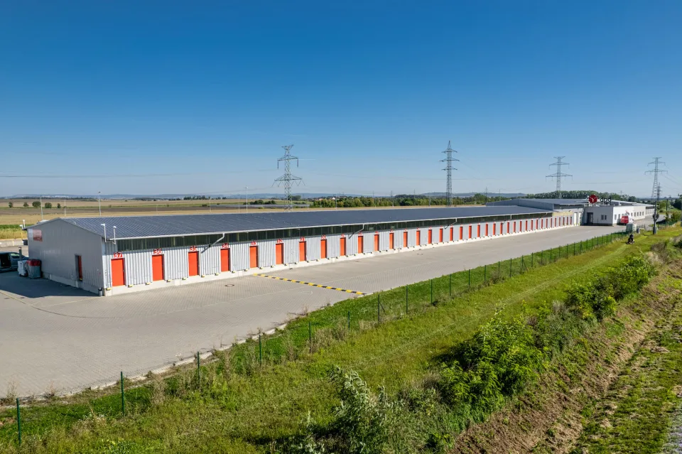 Měnín: logistický terminál – fotografie 4